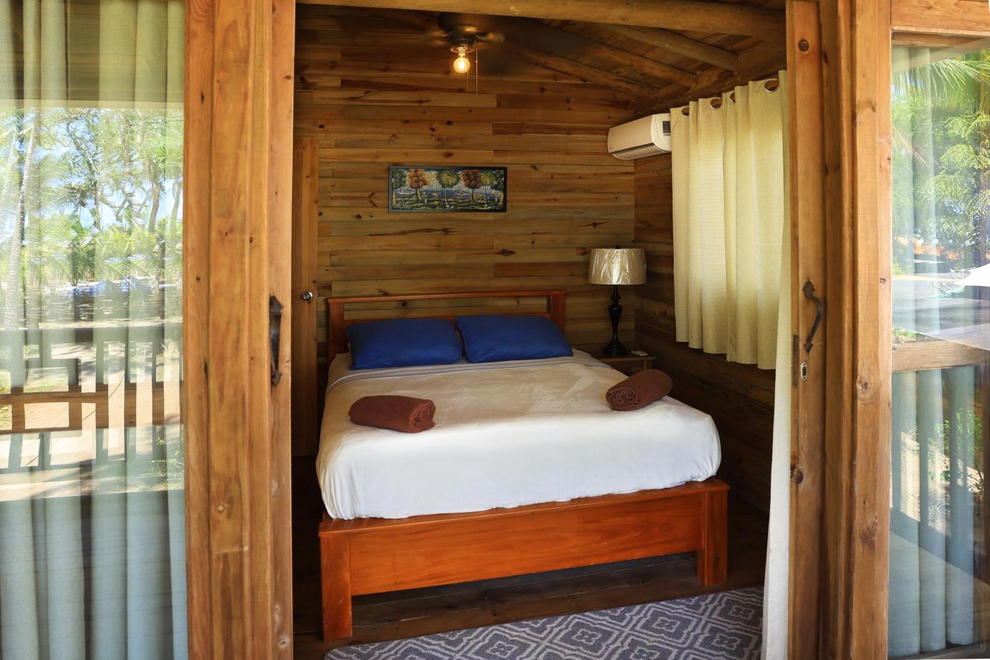 Hotel Oasis & Surf Camp Santa Catalina Extérieur photo