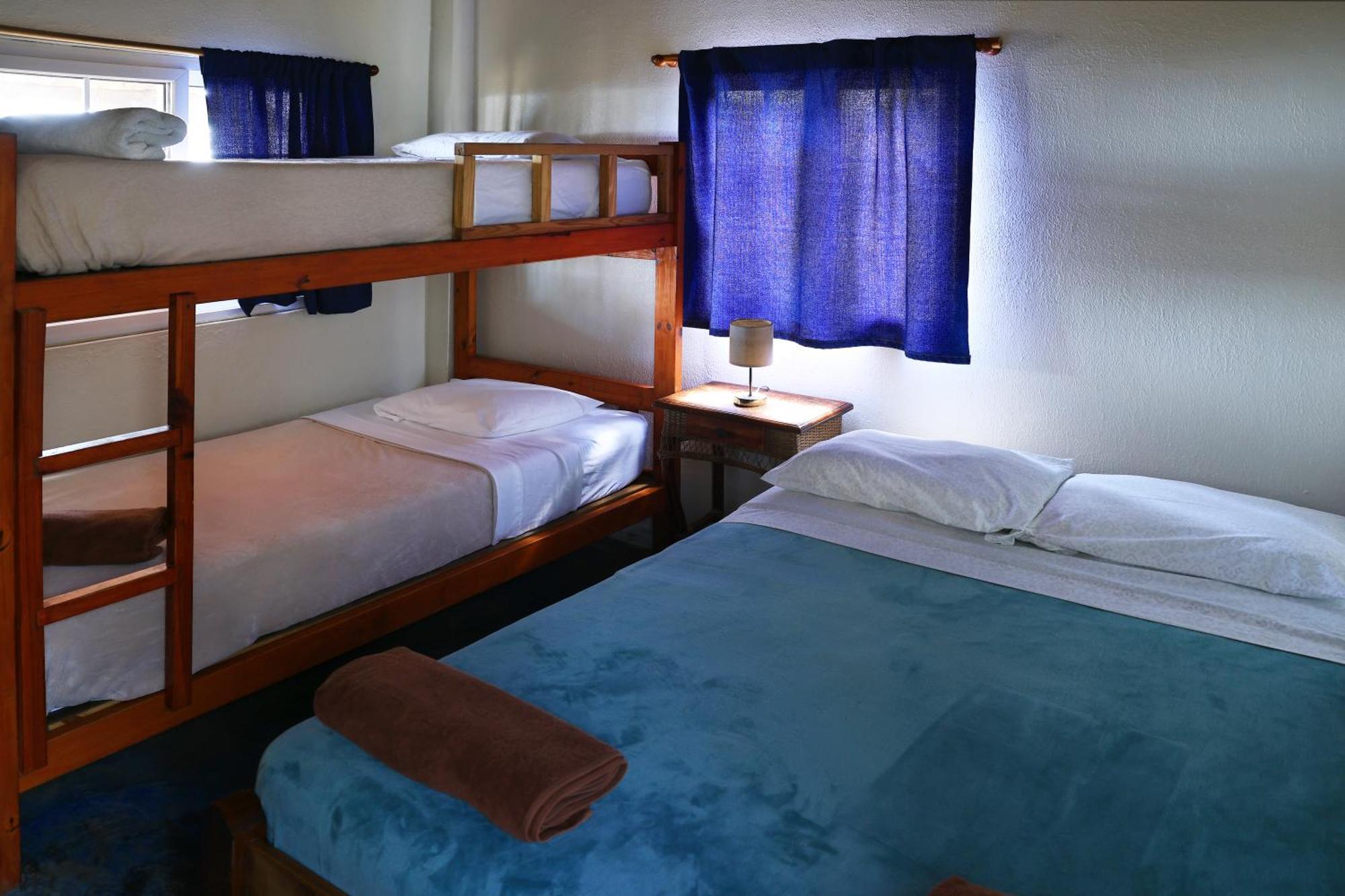 Hotel Oasis & Surf Camp Santa Catalina Extérieur photo