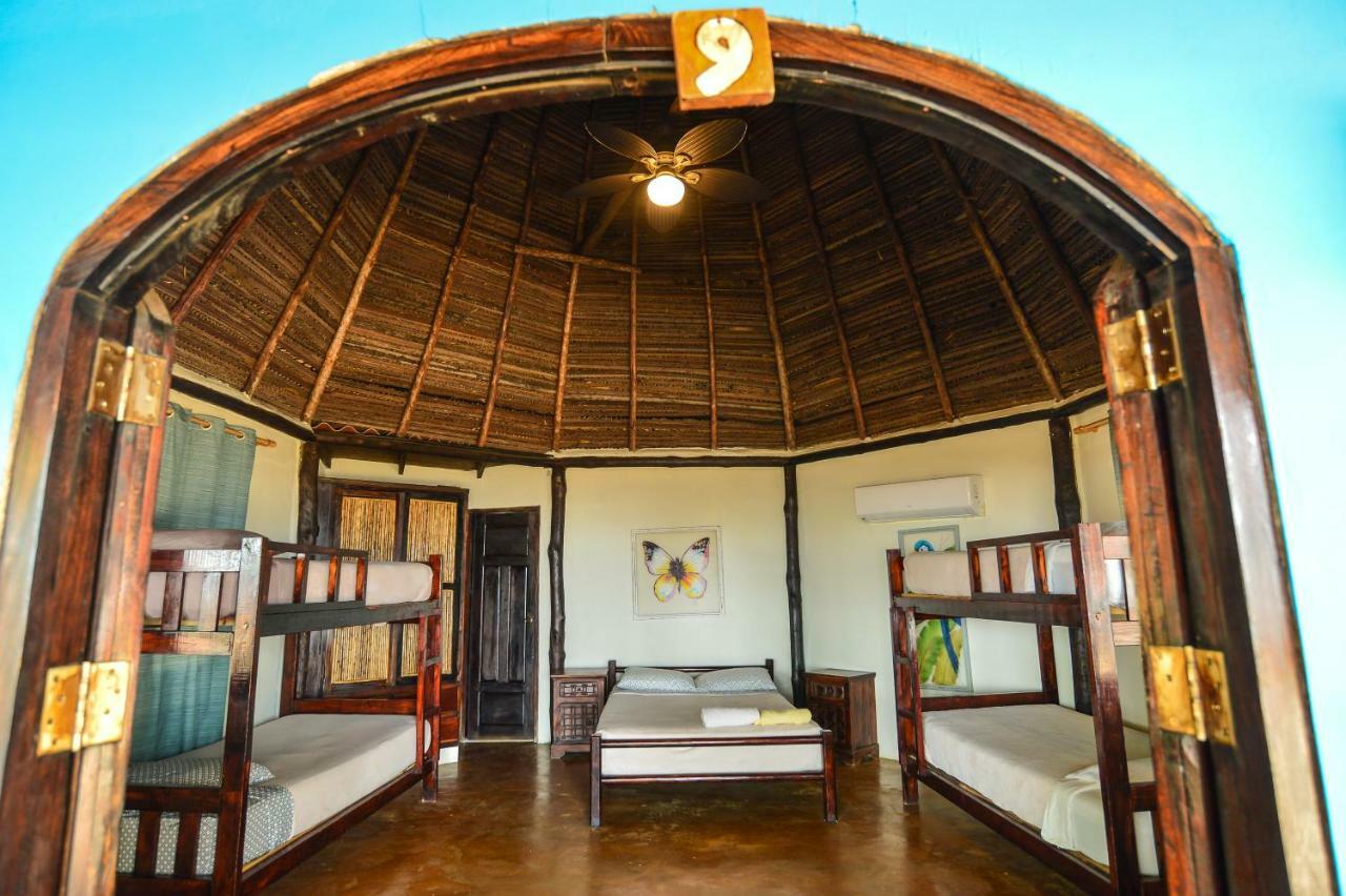 Hotel Oasis & Surf Camp Santa Catalina Extérieur photo